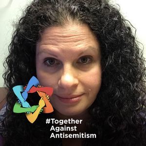 Meet your Posher, Lara